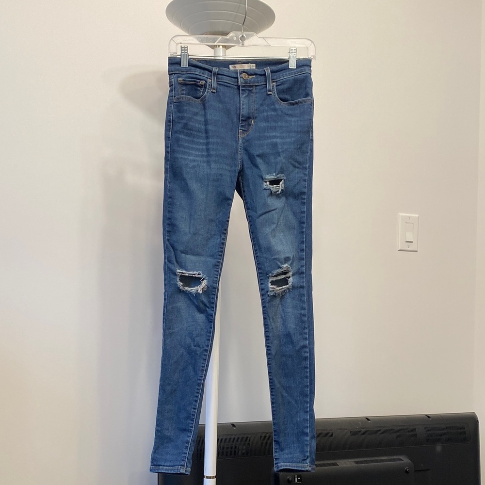 Levis Distressed Blue Women's Jeans